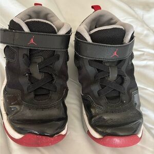 Boy’s Jordan Stay Loyal 3 Black Sneakers Size 2 Youth